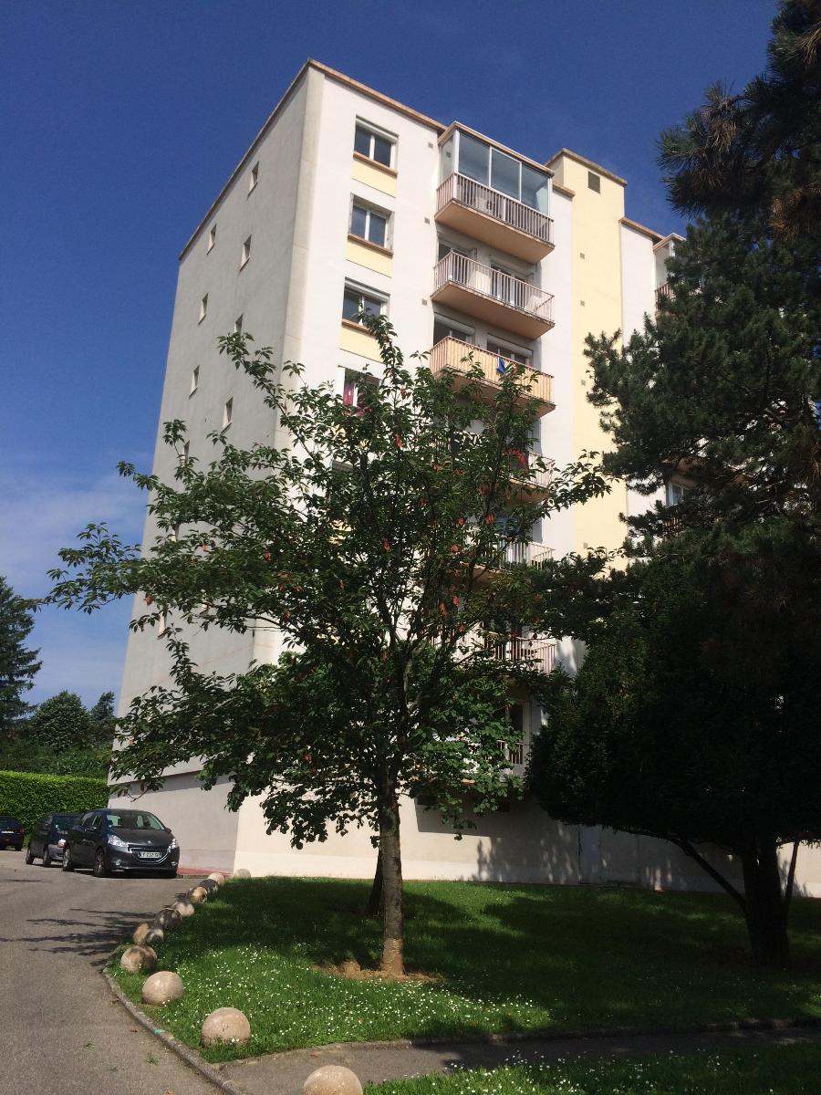 Appartement de 50 m² à DECINES-CHARPIEU