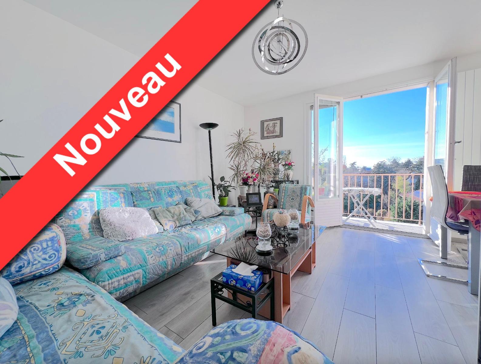 Appartement rénové de 49 m² à DECINES CHARPIEU