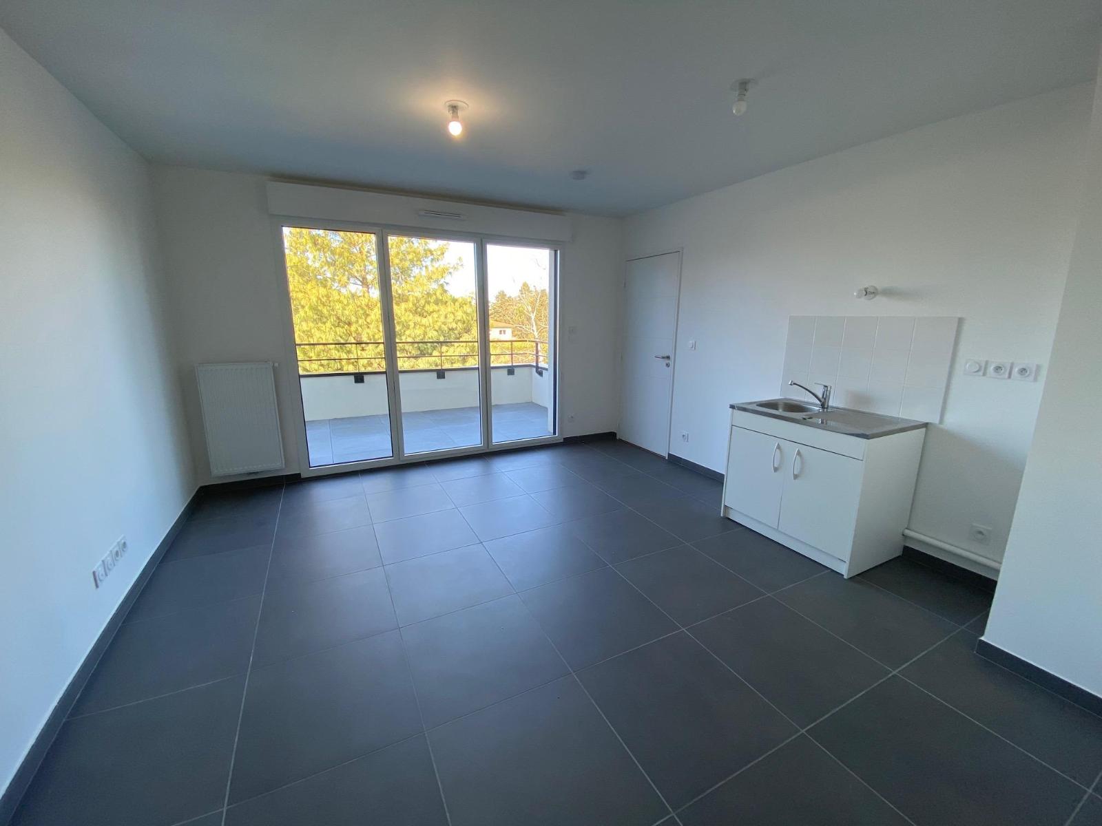 Appartement récent de 40 m² à DECINES CHARPIEU