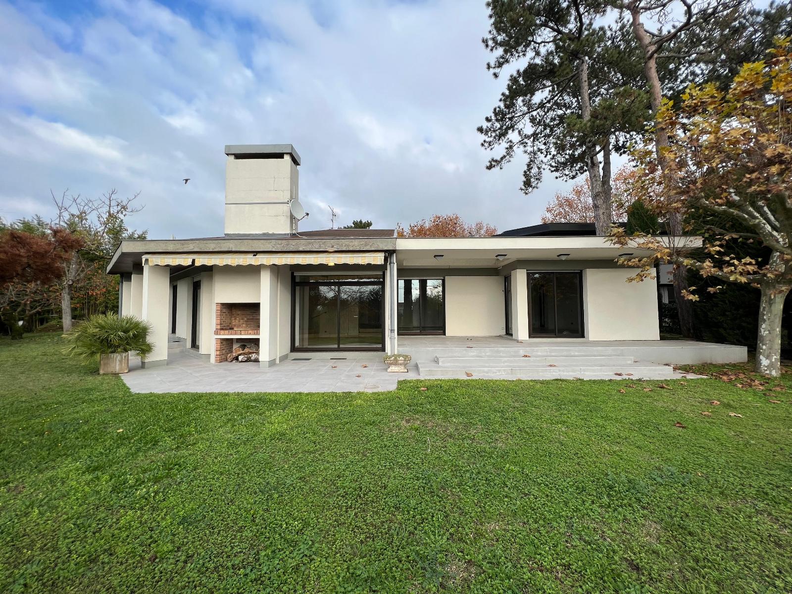 Maison de 203 m² à DECINES