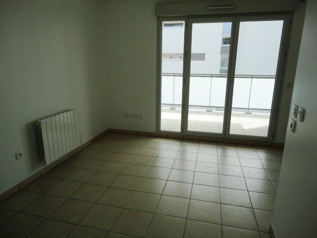 Appartement récent de 37 m² à DECINES