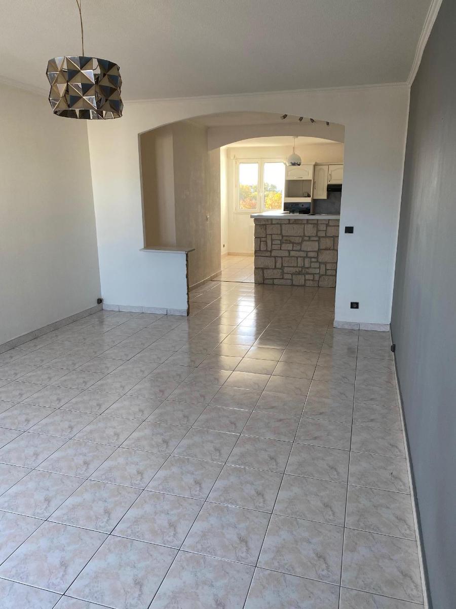 Appartement de 71 m² à DECINES