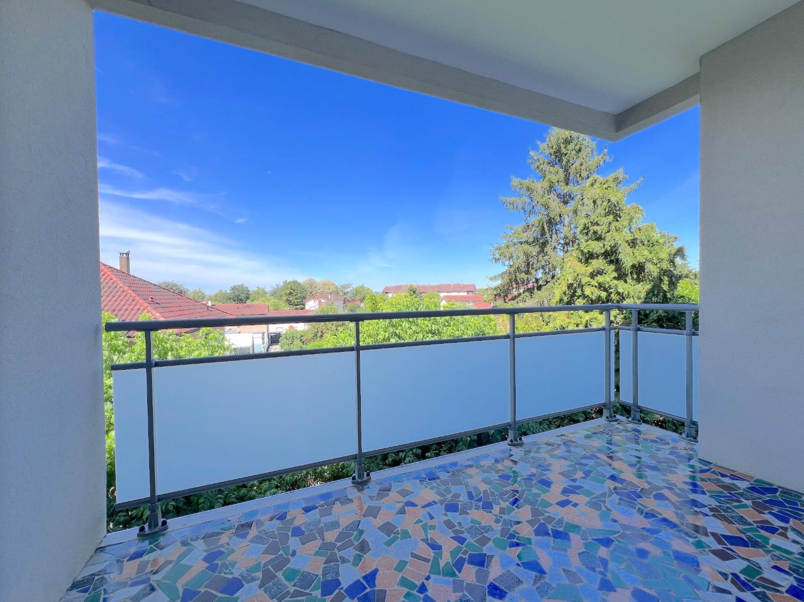 Appartement de 80 m² à DECINES CHARPIEU