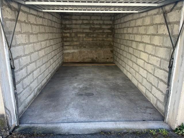 Garage / box à VILLEURBANNE