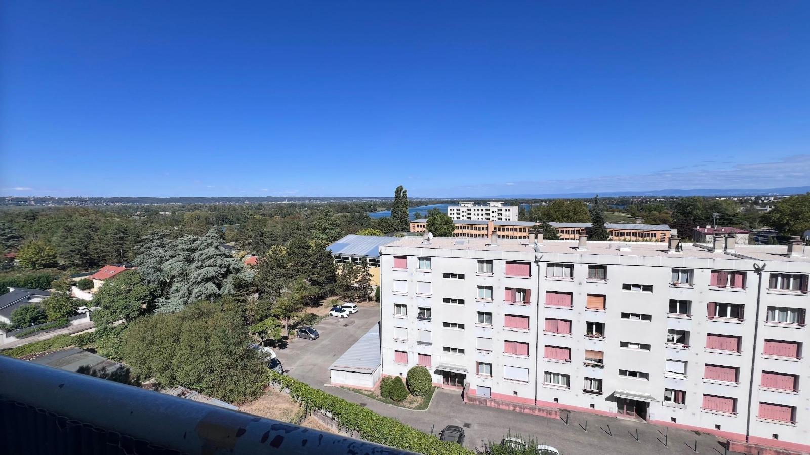 Appartement de 56 m² à DECINES CHARPIEU