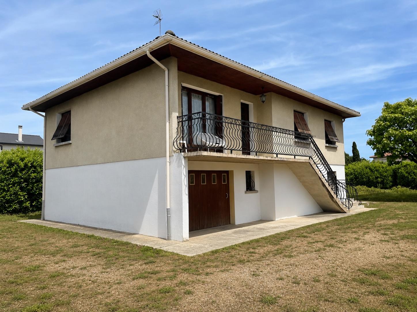 Maison de 90 m² à DECINES CHARPIEU